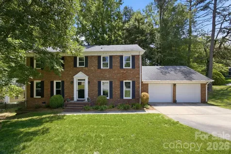2011 Windlock Drive Charlotte NC 28270