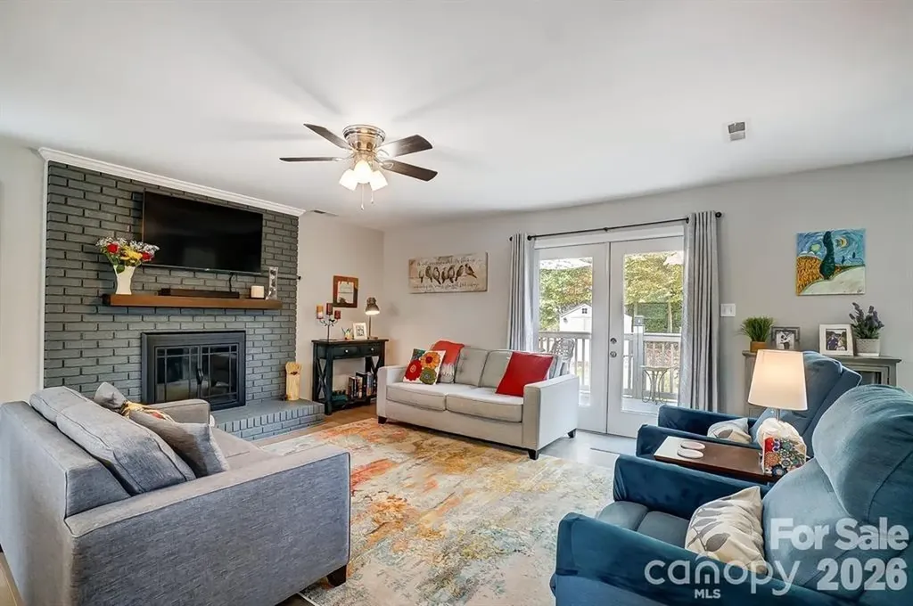 9542 Riviera Drive Sherrills Ford NC 28673
