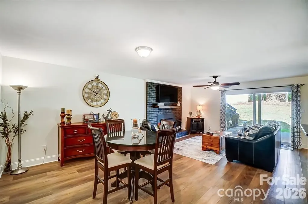 9542 Riviera Drive Sherrills Ford NC 28673