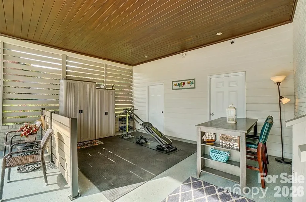 9542 Riviera Drive Sherrills Ford NC 28673