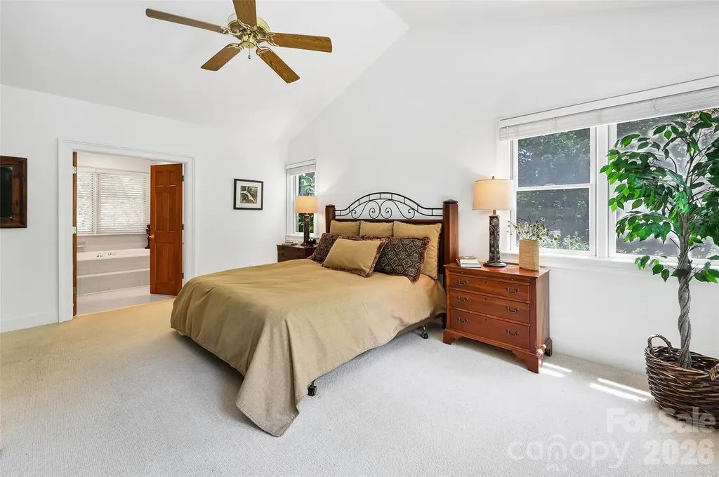 109 Chattooga Run Hendersonville NC 28739