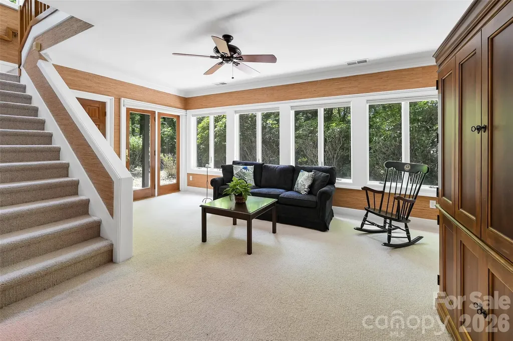 109 Chattooga Run Hendersonville NC 28739
