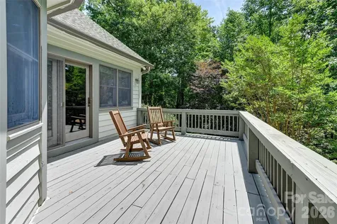 109 Chattooga Run Hendersonville NC 28739
