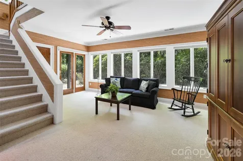 109 Chattooga Run Hendersonville NC 28739