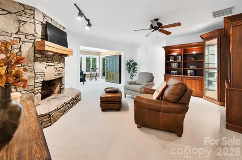 109 Chattooga Run Hendersonville NC 28739