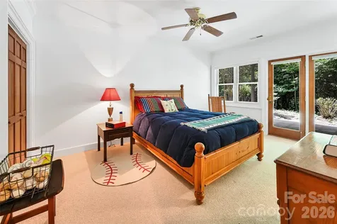 109 Chattooga Run Hendersonville NC 28739
