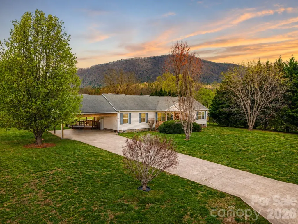 22 Brookfield Lane Old Fort NC 28762