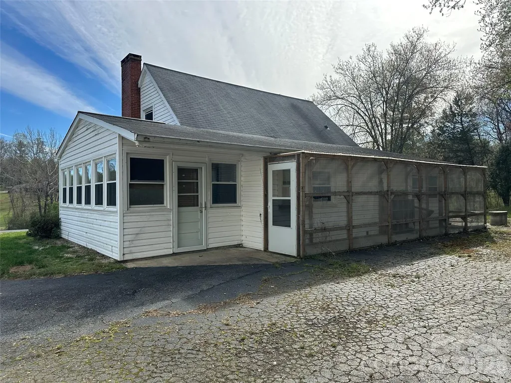 3716 Statesville Road North Wilkesboro NC 28659