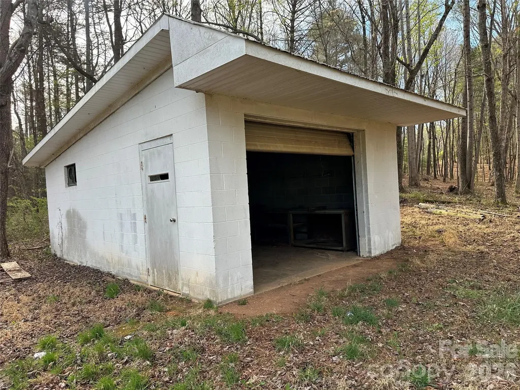 3716 Statesville Road North Wilkesboro NC 28659
