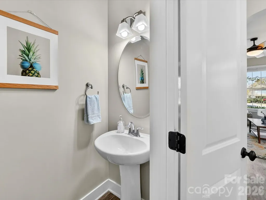 2718 Tranquil Oak Place Charlotte NC 28206
