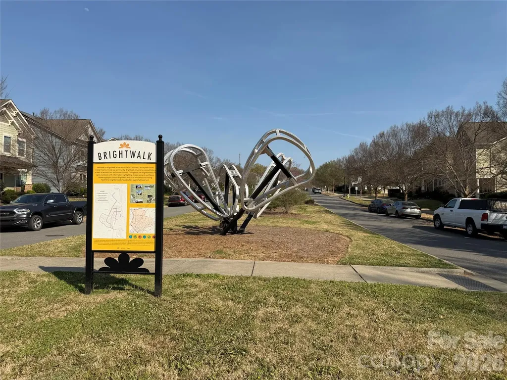 2718 Tranquil Oak Place Charlotte NC 28206