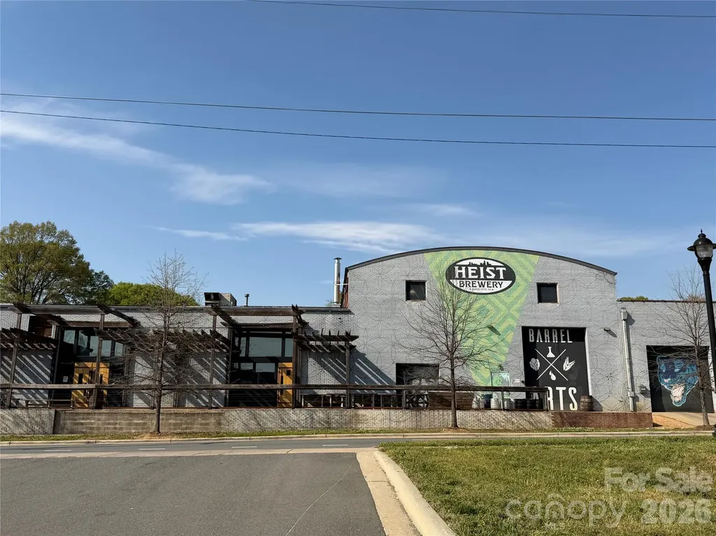 2718 Tranquil Oak Place Charlotte NC 28206