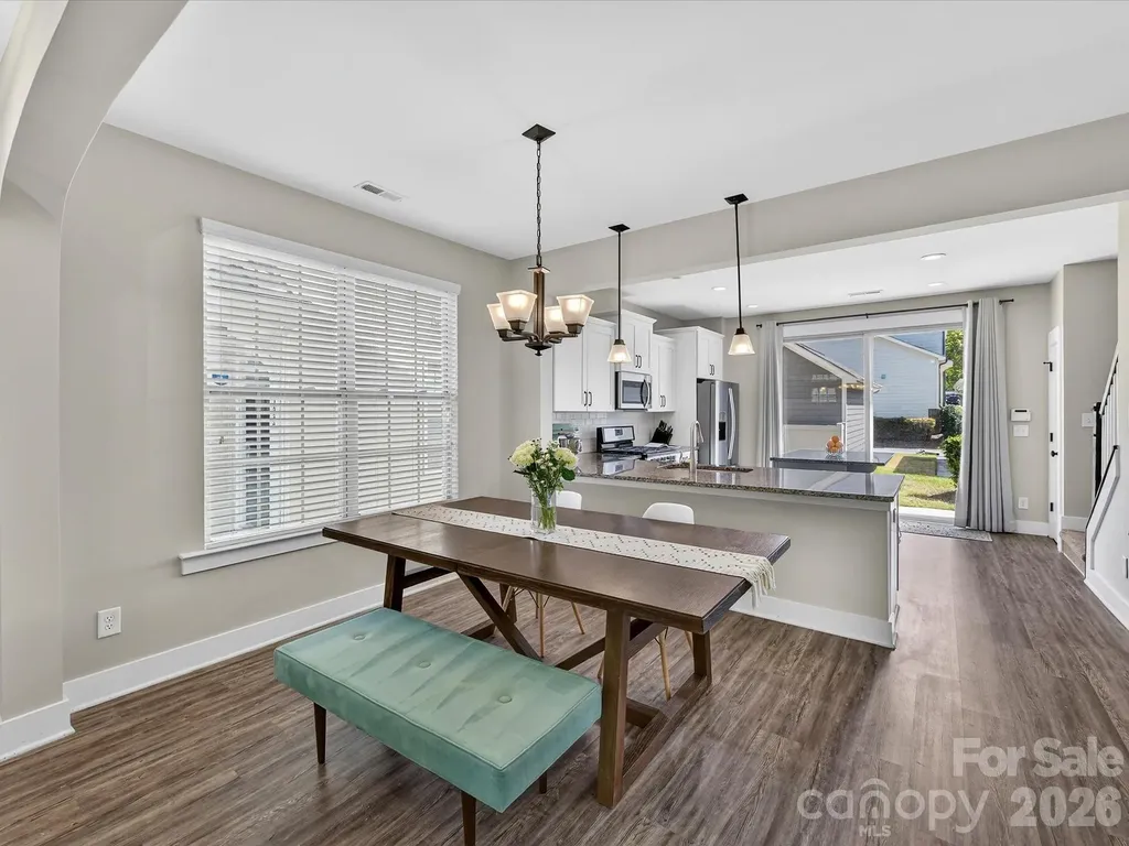 2718 Tranquil Oak Place Charlotte NC 28206