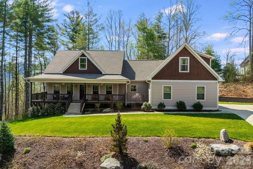319 Morning Air Lane Hendersonville NC 28792