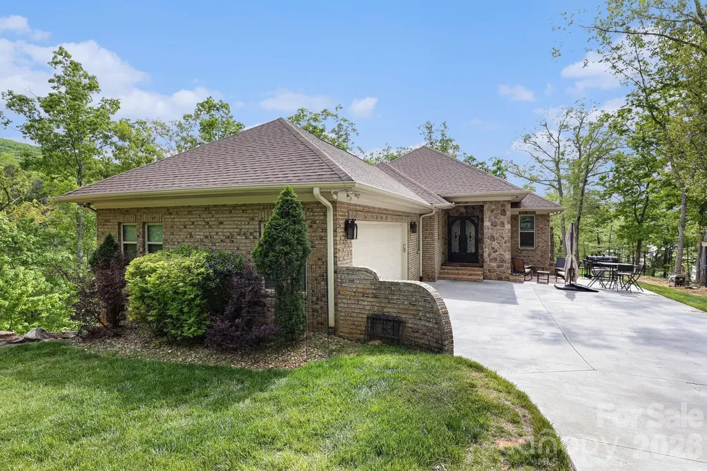 1629 Healing Springs Drive Denton NC 27239