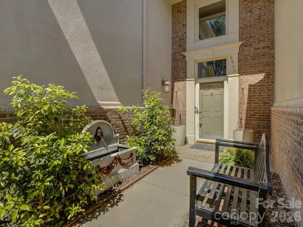 8905 Challis Hill Lane Charlotte NC 28226
