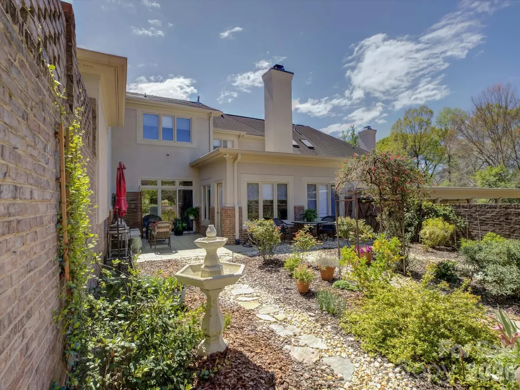 8905 Challis Hill Lane Charlotte NC 28226