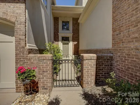 8905 Challis Hill Lane Charlotte NC 28226