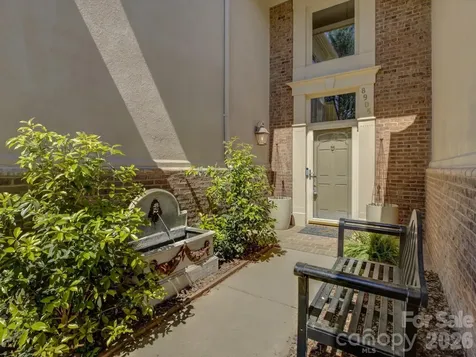 8905 Challis Hill Lane Charlotte NC 28226