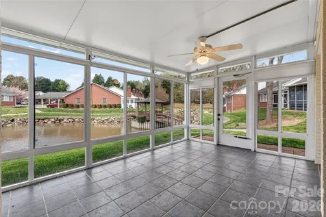 19830 Oak Leaf Circle Cornelius NC 28031