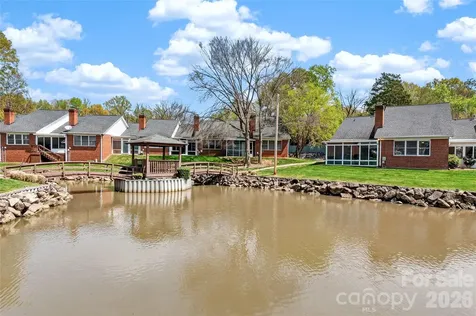 19830 Oak Leaf Circle Cornelius NC 28031