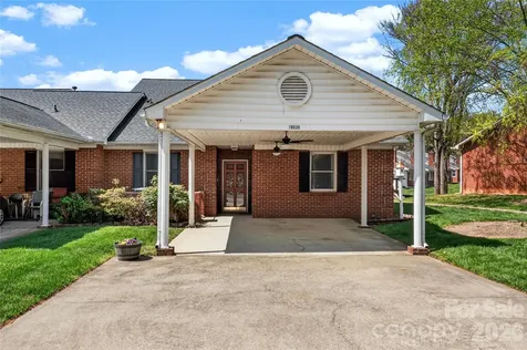 19830 Oak Leaf Circle Cornelius NC 28031