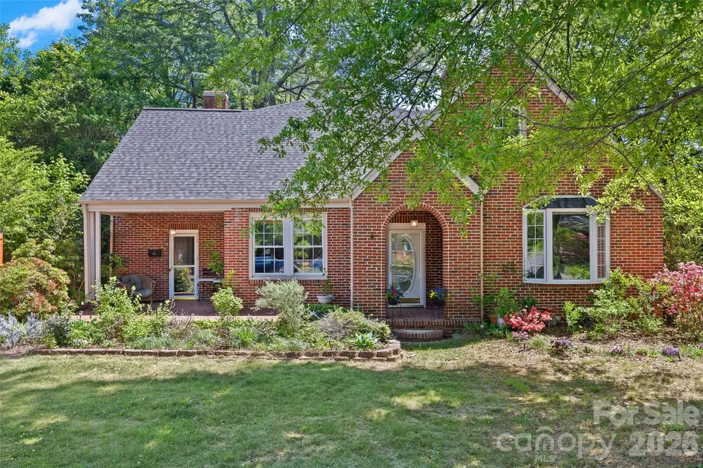 205 S Thompson Street Shelby NC 28150