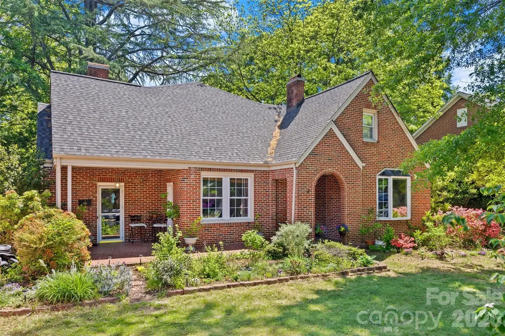 205 S Thompson Street Shelby NC 28150