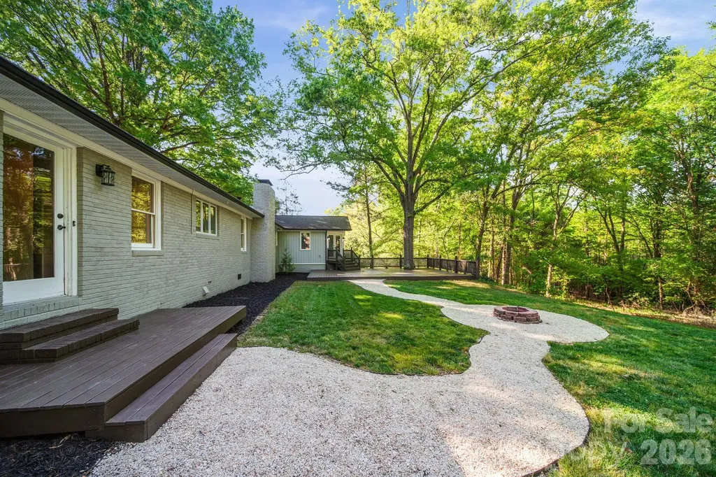 570 Crestside Drive SE Concord NC 28025