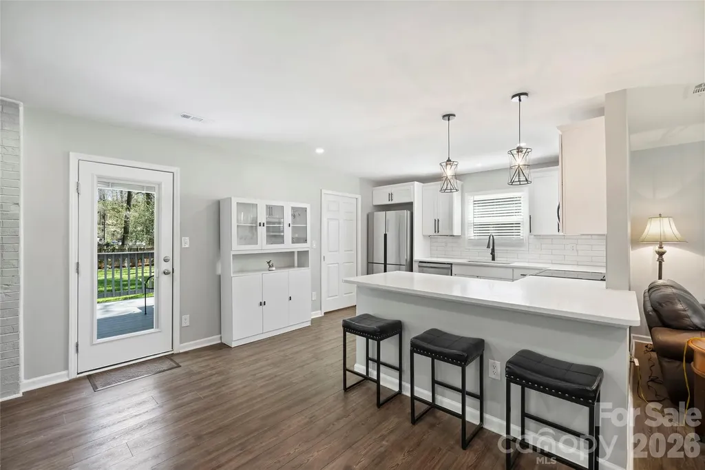 3724 Cobbleridge Drive Charlotte NC 28215