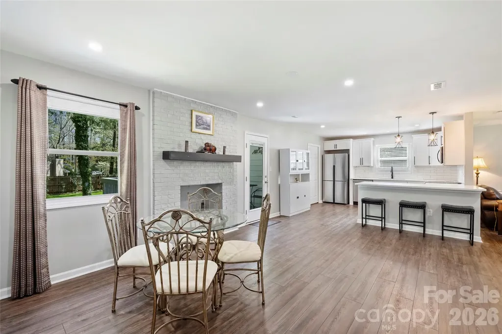 3724 Cobbleridge Drive Charlotte NC 28215