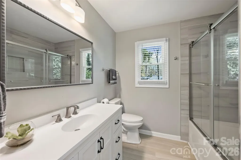 3724 Cobbleridge Drive Charlotte NC 28215