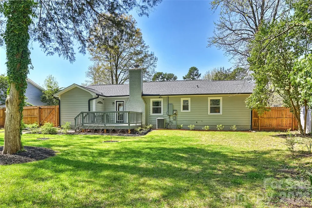 3724 Cobbleridge Drive Charlotte NC 28215