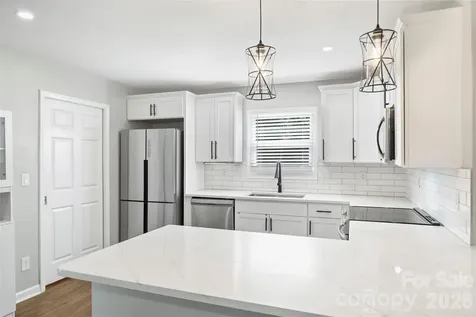 3724 Cobbleridge Drive Charlotte NC 28215