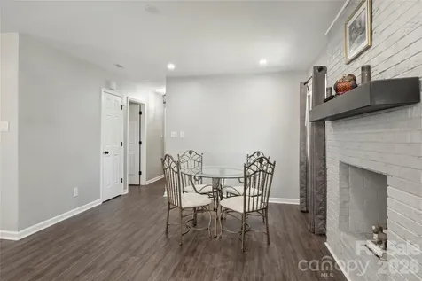 3724 Cobbleridge Drive Charlotte NC 28215