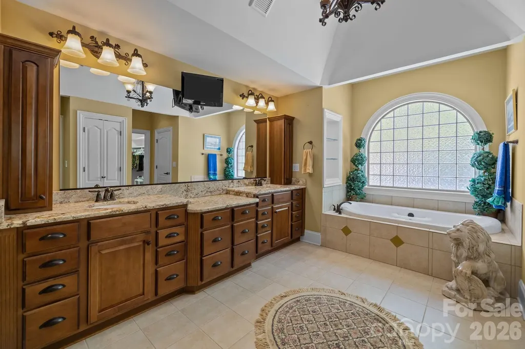 13249 Belle Grove Manor Lane Matthews NC 28105