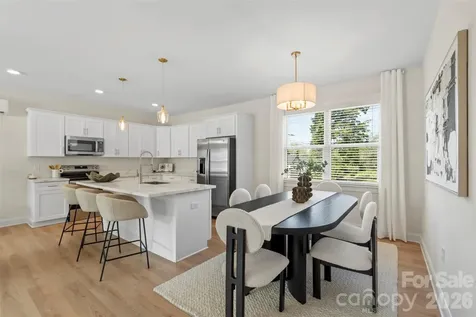 1108 Wonder Way Charlotte NC 28208