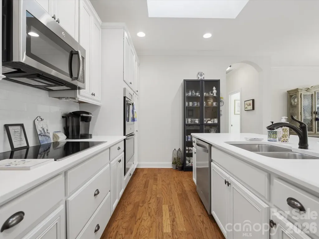 1180 Avalon Place Matthews NC 28104