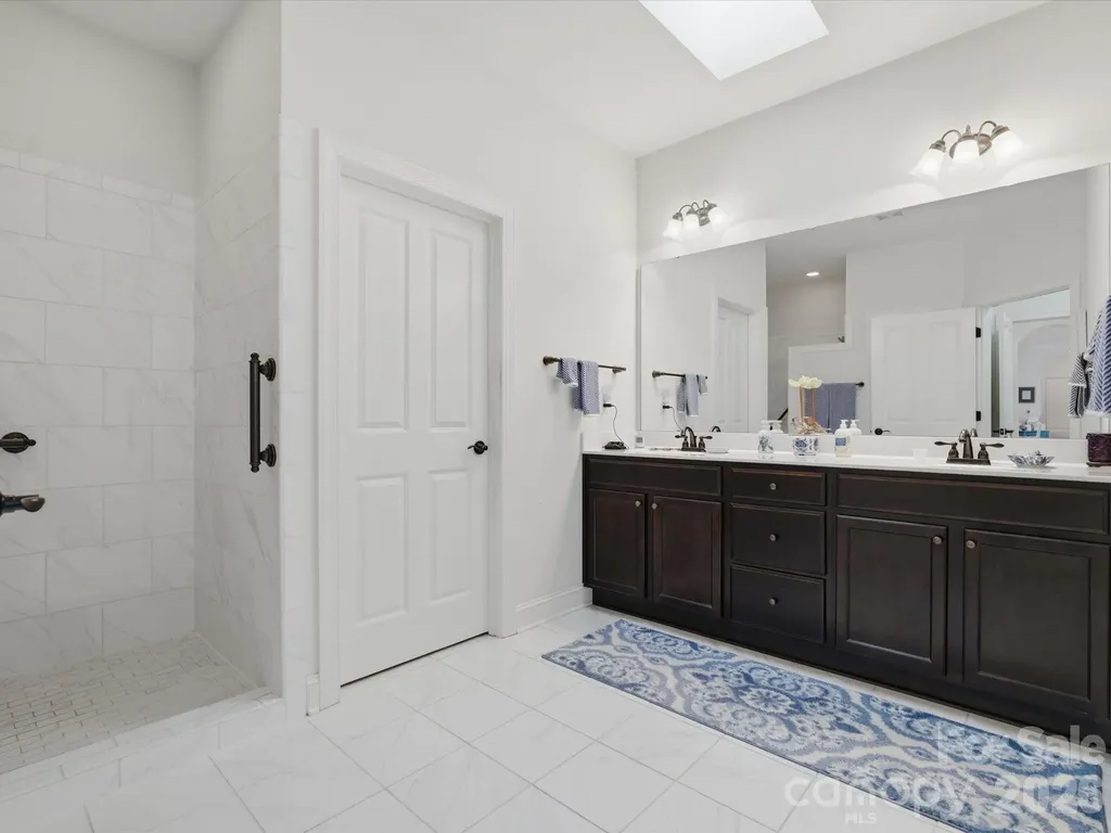1180 Avalon Place Matthews NC 28104