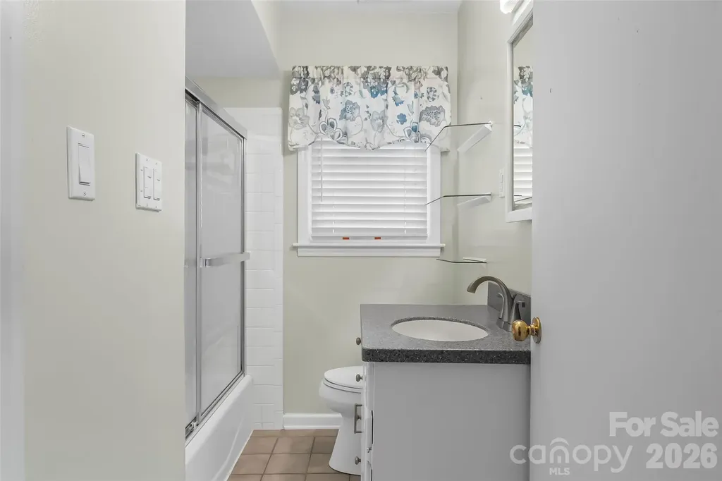 10 Woodmont Drive Asheville NC 28806