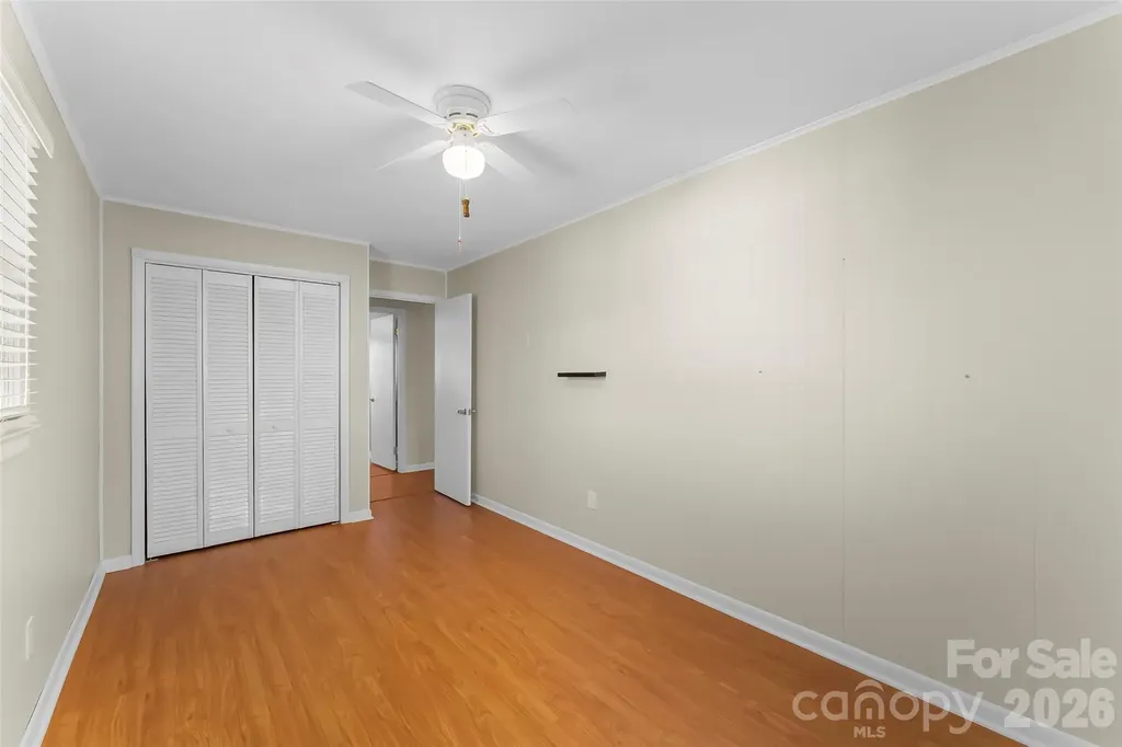 10 Woodmont Drive Asheville NC 28806