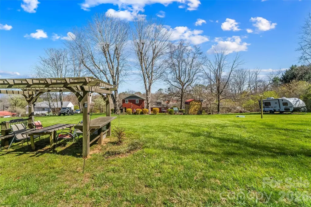 10 Woodmont Drive Asheville NC 28806