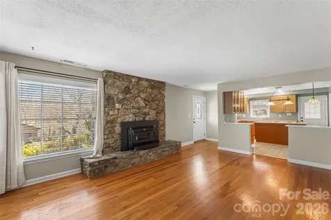 10 Woodmont Drive Asheville NC 28806
