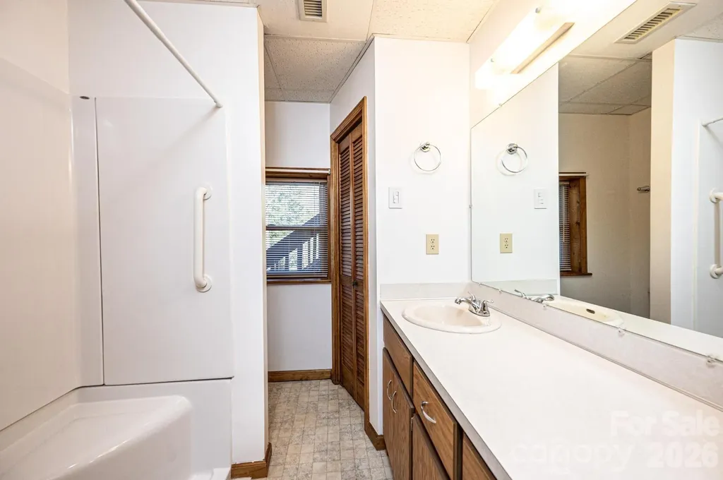 3855 Angelic Way Lenoir NC 28645