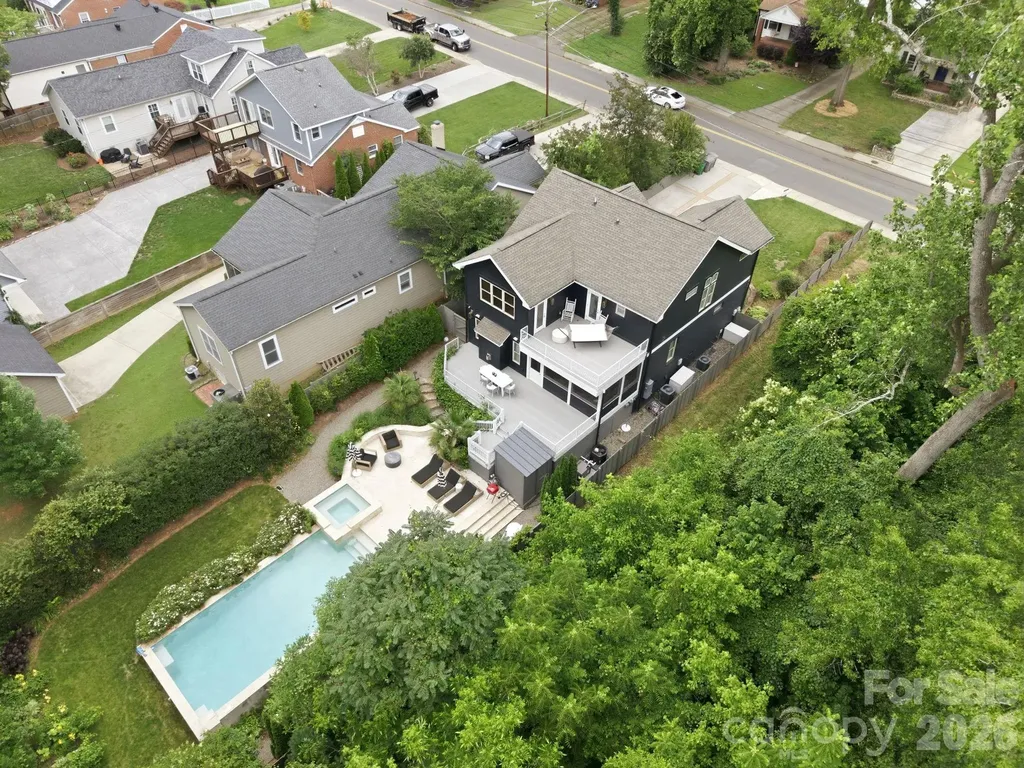 3220 Commonwealth Avenue Charlotte NC 28205