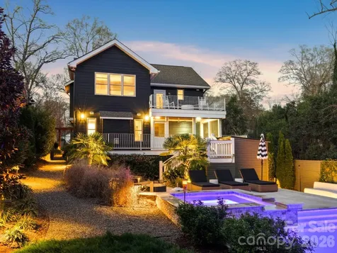 3220 Commonwealth Avenue Charlotte NC 28205