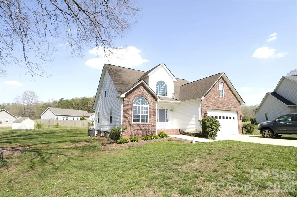 1045 Saxton Circle Salisbury NC 28147