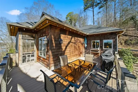 152 Bridge Pointe Lane Hickory NC 28601