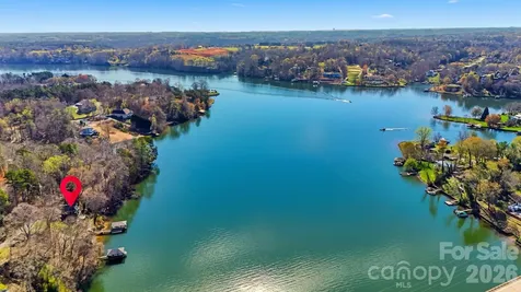 152 Bridge Pointe Lane Hickory NC 28601