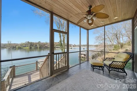 152 Bridge Pointe Lane Hickory NC 28601